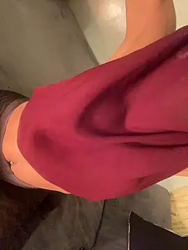 Snapshot of Beautiful_arab chatting on December 29, 6:27 pm Beautiful arab online show from December 29, 6:27 pm