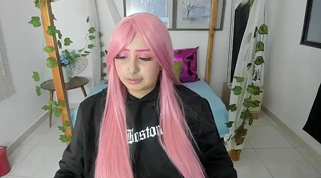 lussyevans24 online show from February 11, 3:18 am