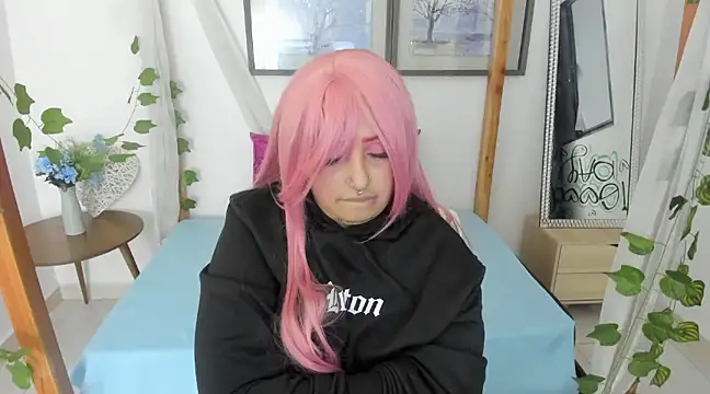 lussyevans24 online show from February 11, 6:19 am