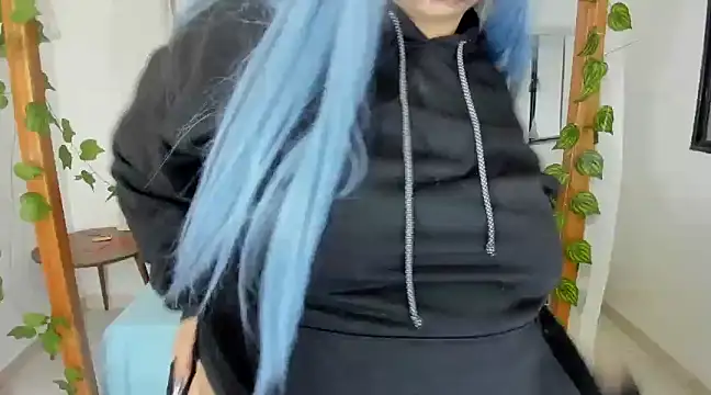 lussyevans24 online show from February 27, 6:40 am