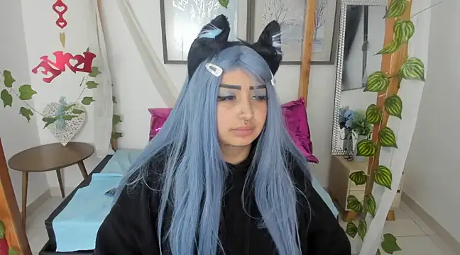 lussyevans24 online show from March 10, 10:37 am