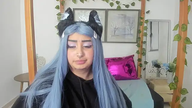 lussyevans24 online show from March 17, 10:27 am