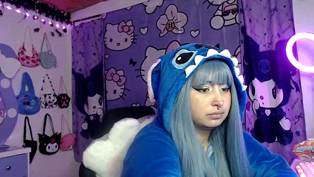 lussyevans24 online show from September 23, 1:41 am