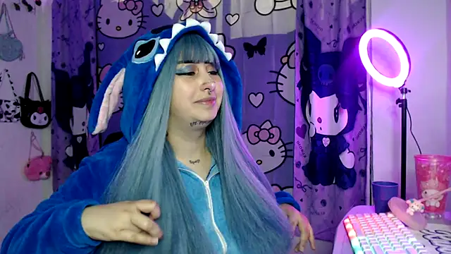 lussyevans24 online show from October 18, 6:16 am