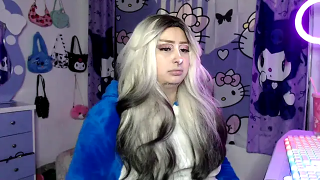 lussyevans24 online show from November 14, 5:28 am