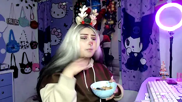 lussyevans24 online show from December 16, 3:33 am