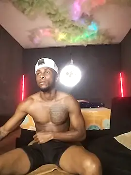 Snapshot of Ostinsanto chatting on November 26, 2:56 am Ostinsanto online show from November 26, 2:56 am