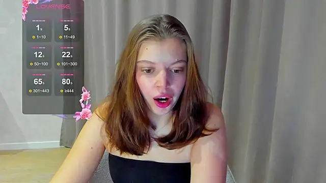 Snapshot of Nicky_Rosee chatting on October 6, 1:03 am Nicky Rosee online show from October 6, 1:03 am