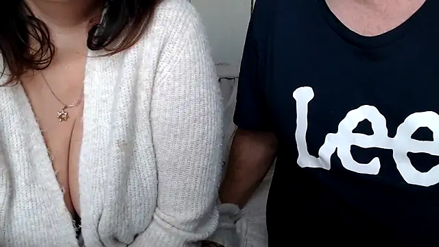 margotgra82 online show from October 10, 1:43 pm