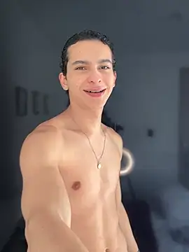 Snapshot of cybercosmiiic chatting on February 20, 7:08 pm cybercosmiiic online show from February 20, 7:08 pm