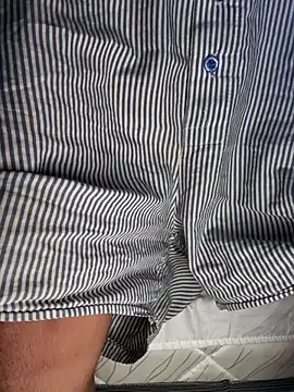 Snapshot of cybercosmiiic chatting on October 12, 6:18 pm cybercosmiiic online show from October 12, 6:18 pm