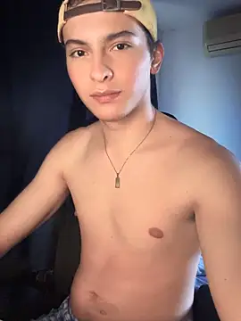 Snapshot of cybercosmiiic chatting on October 24, 9:55 pm cybercosmiiic online show from October 24, 9:55 pm