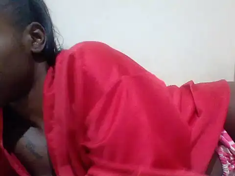Snapshot of Cinderella_Jewels_ chatting on February 17, 1:47 am Cinderella Jewels  online show from February 17, 1:47 am