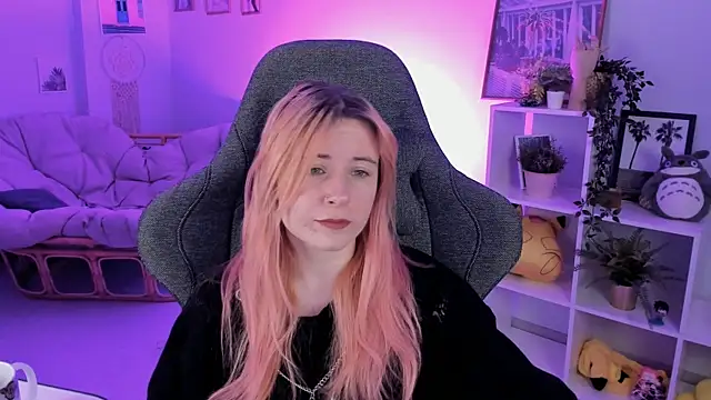 LexiWenford online show from January 23, 8:36 am