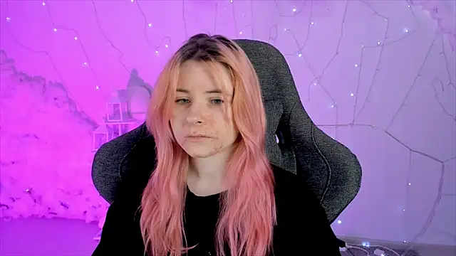 LexiWenford online show from January 28, 2:43 am