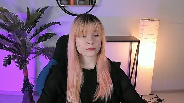 LexiWenford online show from February 24, 5:54 am