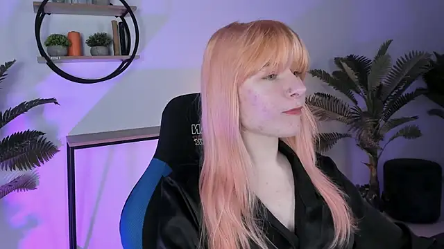 LexiWenford online show from March 3, 5:53 am