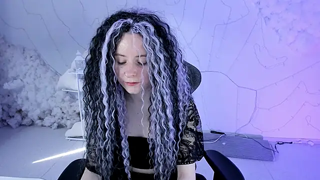 LexiWenford online show from March 18, 8:58 am