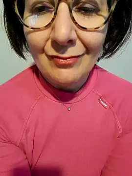 Snapshot of Viola8p chatting on October 27, 7:34 am Viola8p online show from October 27, 7:34 am