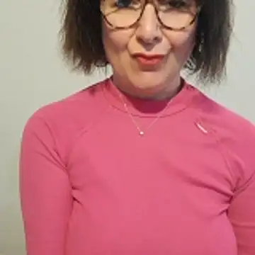 Viola8p online show from November 17, 1:50 pm