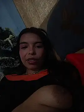 Snapshot of camila-esperanza chatting on November 27, 10:56 pm camila-esperanza online show from November 27, 10:56 pm