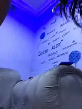 DiamondGoddes online show from February 13, 4:17 pm