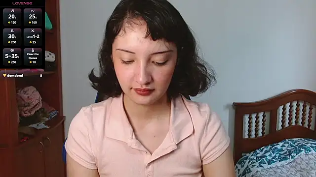 Snapshot of alexaa08 chatting on October 28, 12:30 pm alexaa08 online show from October 28, 12:30 pm