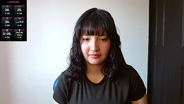 alexaa08 online show from May 8, 1:05 pm