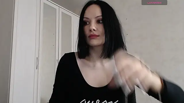 Devil Goddess online show from February 16, 1:18 pm