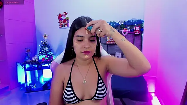 Snapshot of imsofy_ chatting on December 12, 7:48 pm imsofy online show from December 12, 7:48 pm