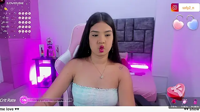 Snapshot of imsofy_ chatting on February 25, 4:21 pm imsofy online show from February 25, 4:21 pm