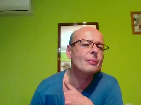 Snapshot of Tiger202441 chatting on September 13, 8:08 pm Tiger202441 online show from September 13, 8:08 pm