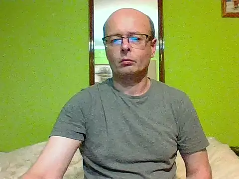 Snapshot of Tiger202441 chatting on September 15, 8:09 pm Tiger202441 online show from September 15, 8:09 pm