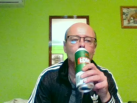 Snapshot of Tiger202441 chatting on September 16, 9:38 pm Tiger202441 online show from September 16, 9:38 pm