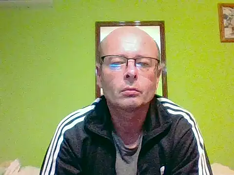 Snapshot of Tiger202441 chatting on November 13, 9:25 pm Tiger202441 online show from November 13, 9:25 pm