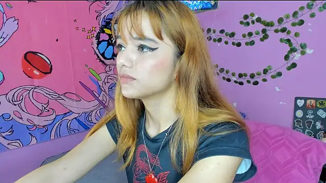 Snapshot of kittyzenn chatting on December 3, 1:43 pm kittyzenn online show from December 3, 1:43 pm