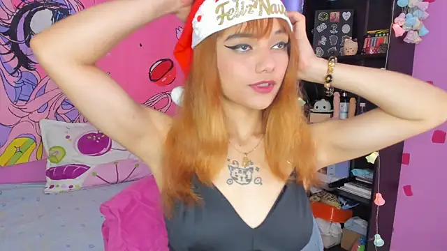 Snapshot of kittyzenn chatting on December 24, 5:23 pm kittyzenn online show from December 24, 5:23 pm