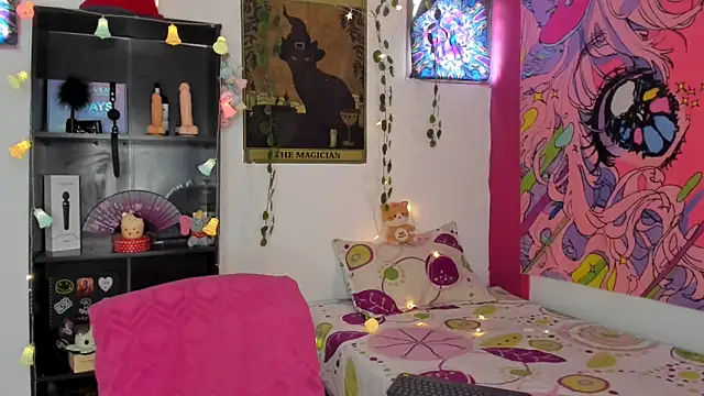 Snapshot of kittyzenn chatting on March 11, 7:47 pm kittyzenn online show from March 11, 7:47 pm