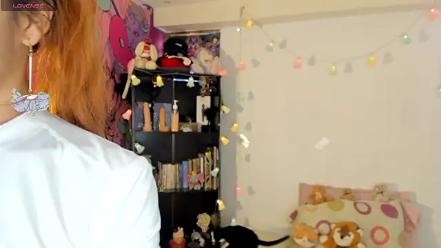 Snapshot of kittyzenn chatting on October 13, 7:14 pm kittyzenn online show from October 13, 7:14 pm