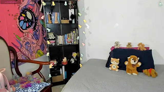 Snapshot of kittyzenn chatting on October 20, 11:27 pm kittyzenn online show from October 20, 11:27 pm