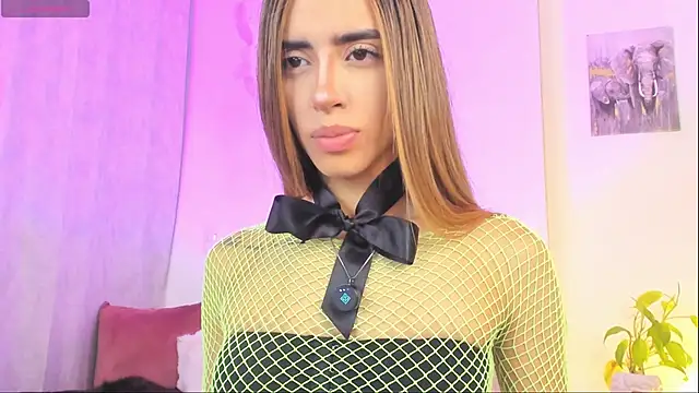 StormiRusso online show from October 6, 3:26 am