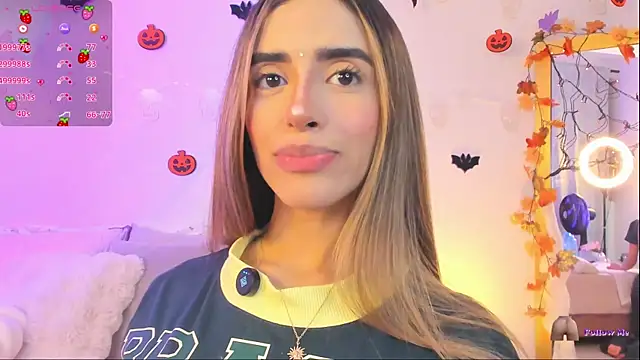 StormiRusso online show from October 30, 1:07 am