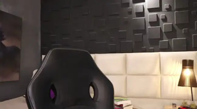 DannSaenz online show from February 16, 1:14 am