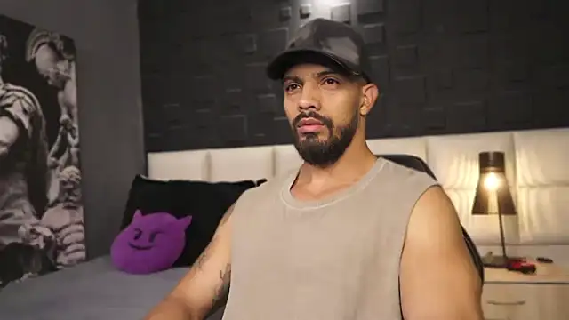 DannSaenz online show from February 23, 4:57 pm