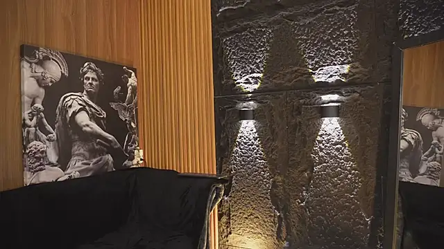 DannSaenz online show from October 4, 7:23 pm