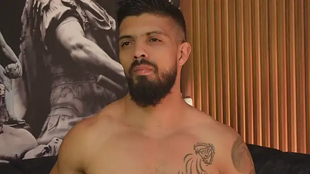 DannSaenz online show from October 18, 2:47 am