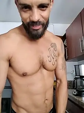 DannSaenz online show from July 25, 7:44 pm