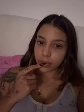 DanielaSaenz0 online show from April 9, 2:33 am