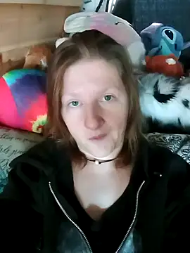 Eluradess online show from October 21, 3:35 pm