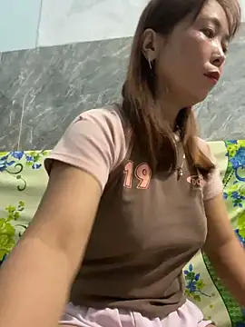 Linaannn online show from February 6, 11:30 pm